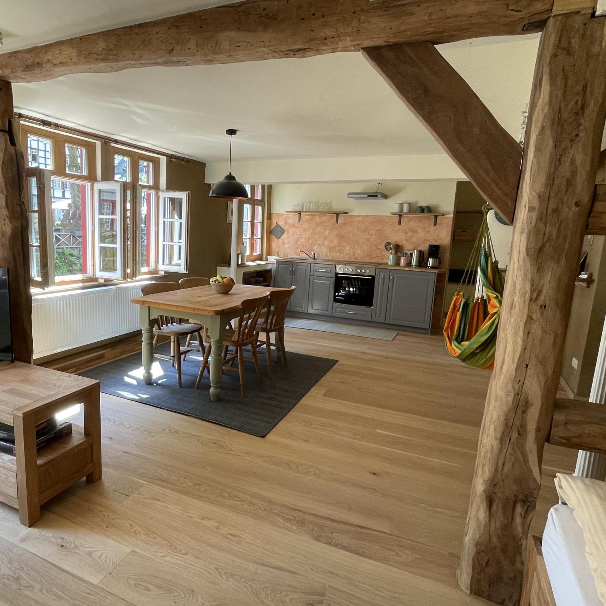 Apartment Am Fluss Im Haus An Der Rur 몬샤우 외부 사진